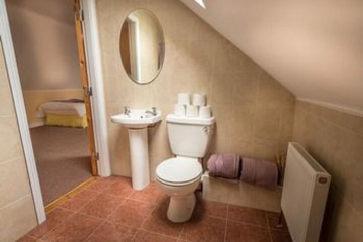 Room 6 of 26