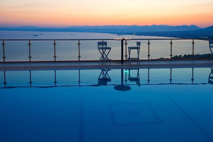 Pool 42 of 66