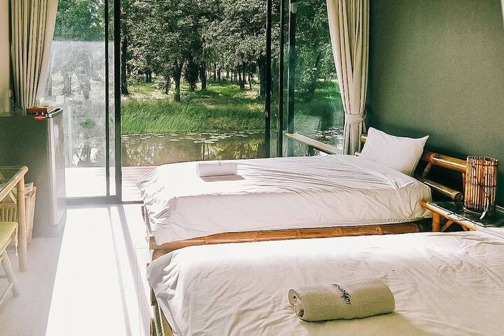 Room 6 of 74