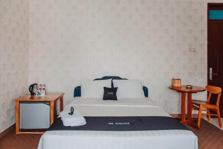 Room 16 of 37