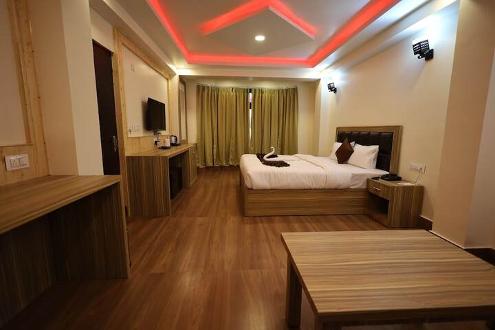 Room 13 of 24