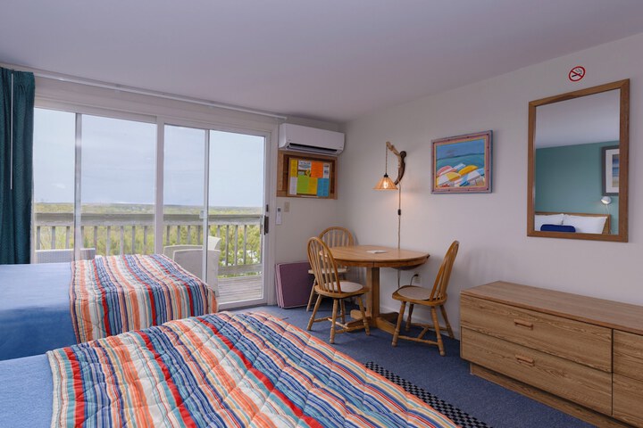Room 3 of 24