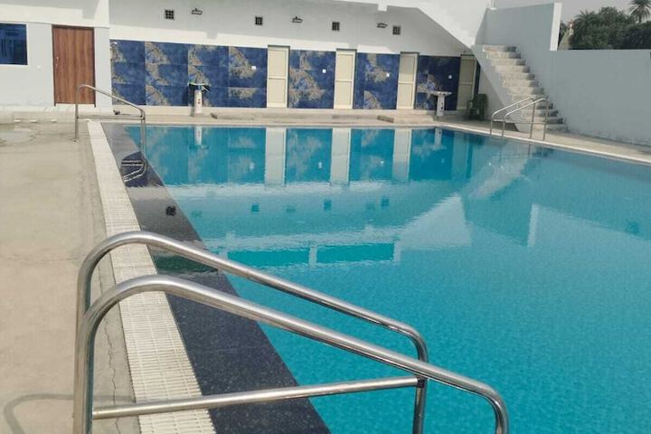 Hotel 12 of 14