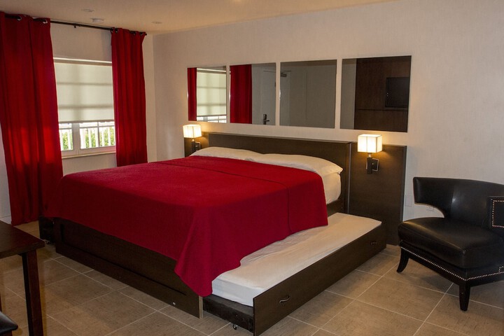 Room 7 of 37