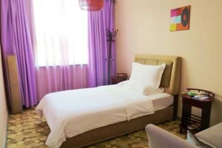 Room 3 of 3