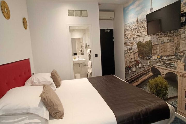 Room 73 of 173