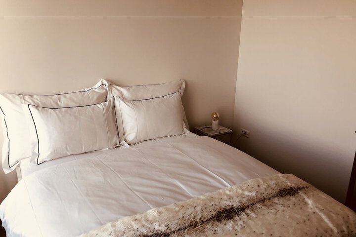Room 8 of 84