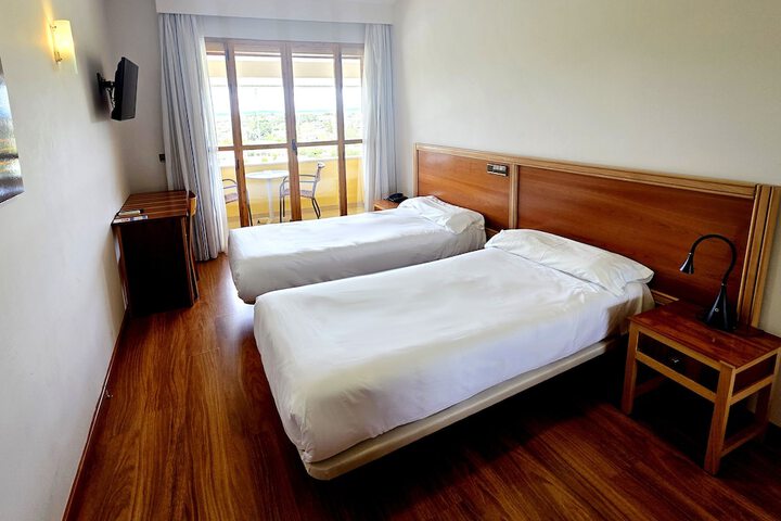 Room 17 of 31