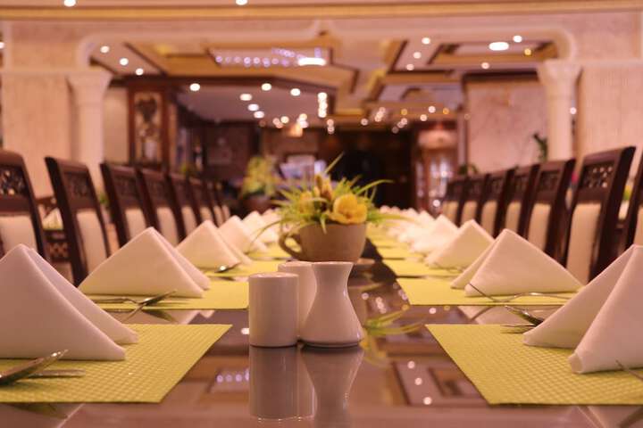 Dining 73 of 110