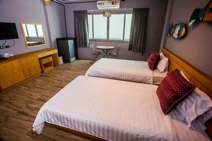 Room 4 of 24