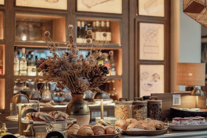 Breakfast/Coffee Service 67 of 104