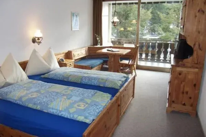 Room 2 of 19