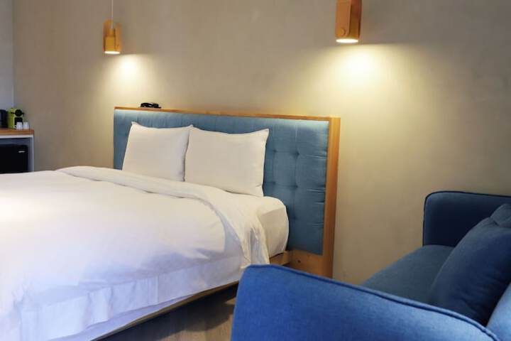 Room 30 of 135