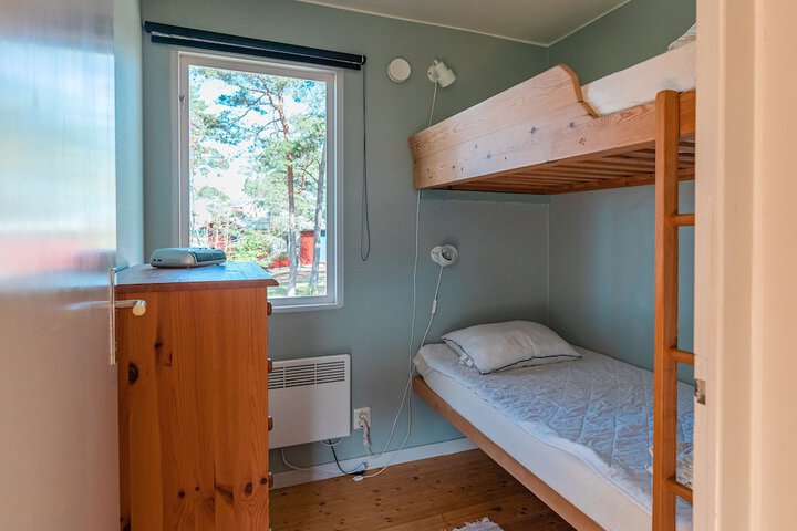 Room 17 of 35
