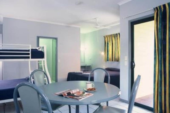 Room 34 of 39