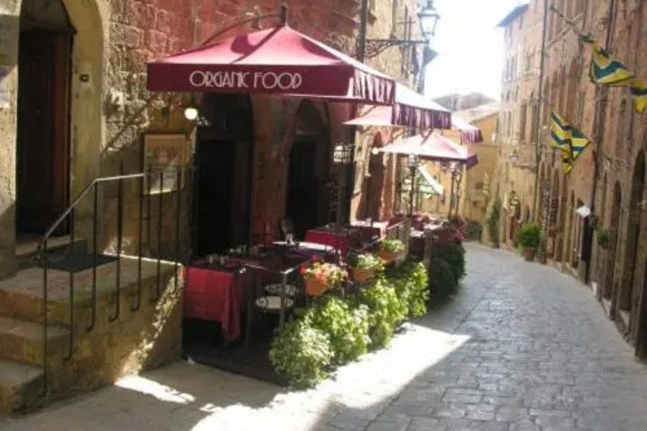 Minzoni 24