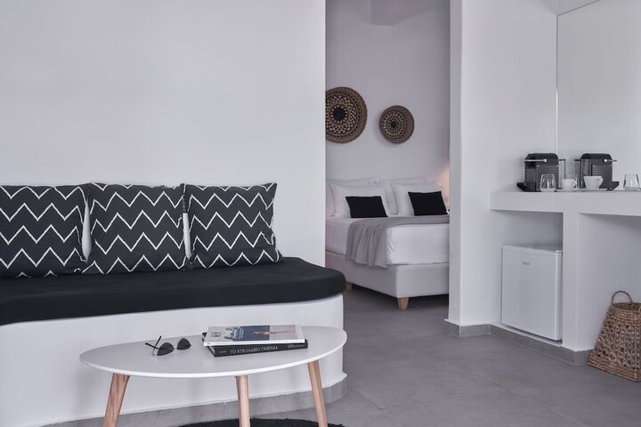 Room 27 of 52