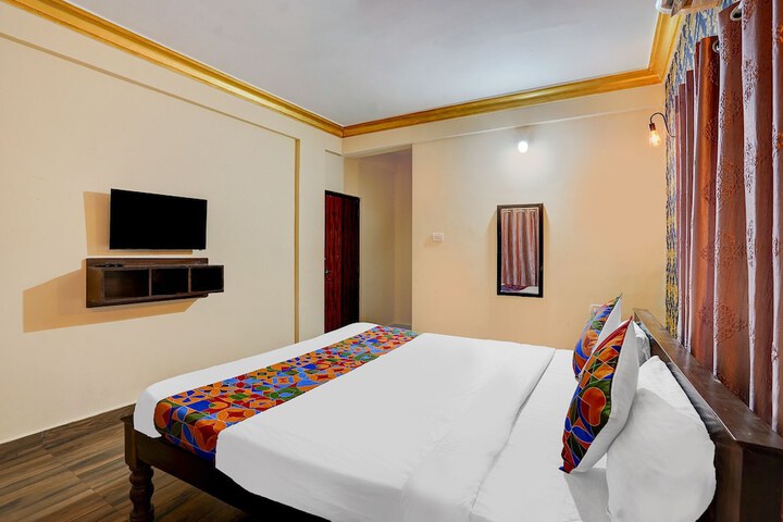 Room 19 of 28