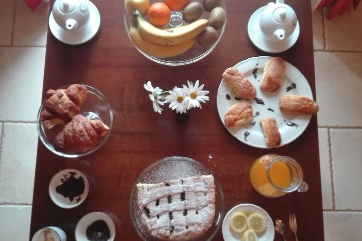 Breakfast/Coffee Service 16 of 31
