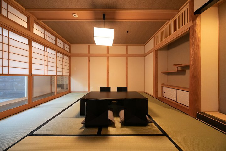 Room 9 of 110