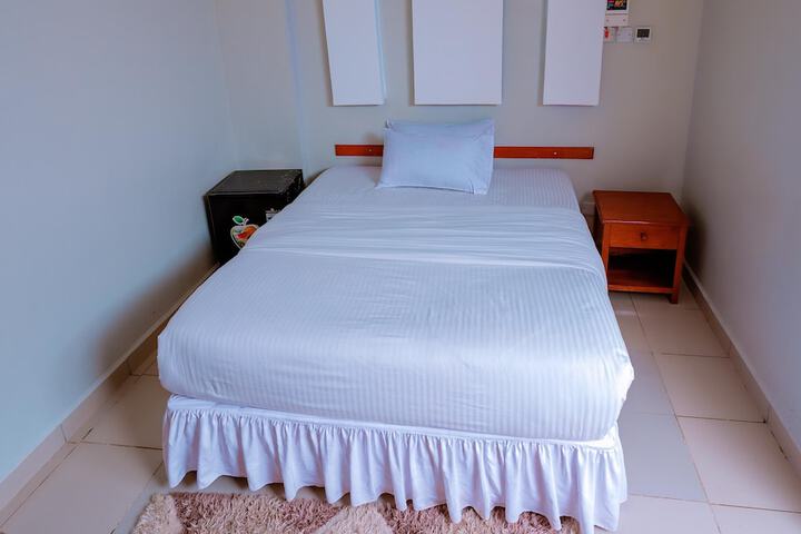 Room 5 of 46