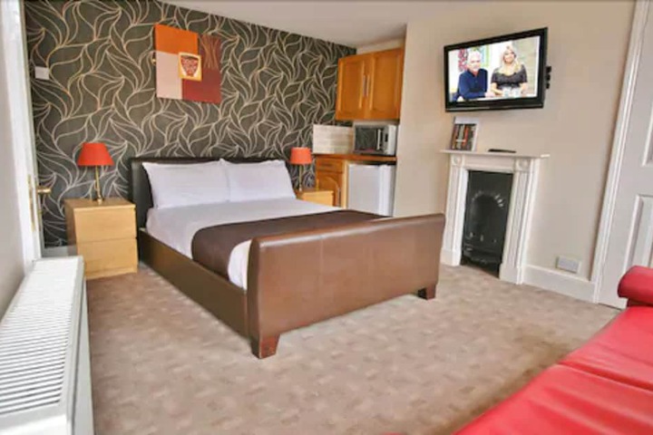 Room 20 of 34