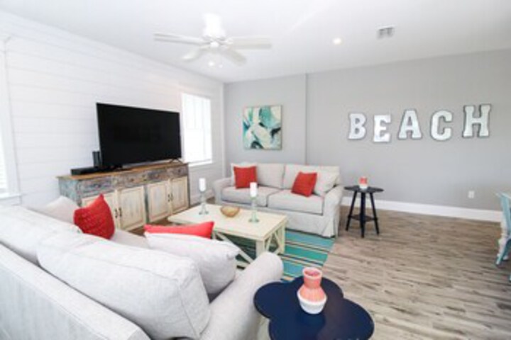 Room 8 of 25