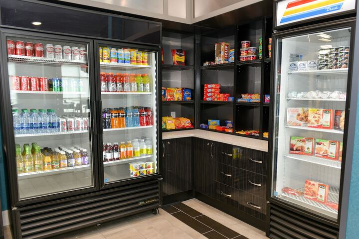 Snack bar