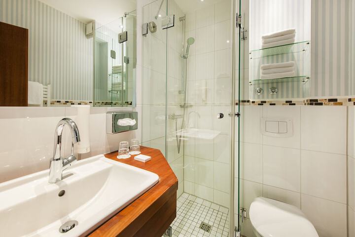 Clean Restrooms