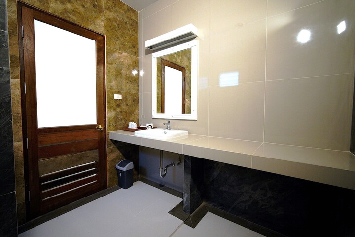 Room 39 of 57