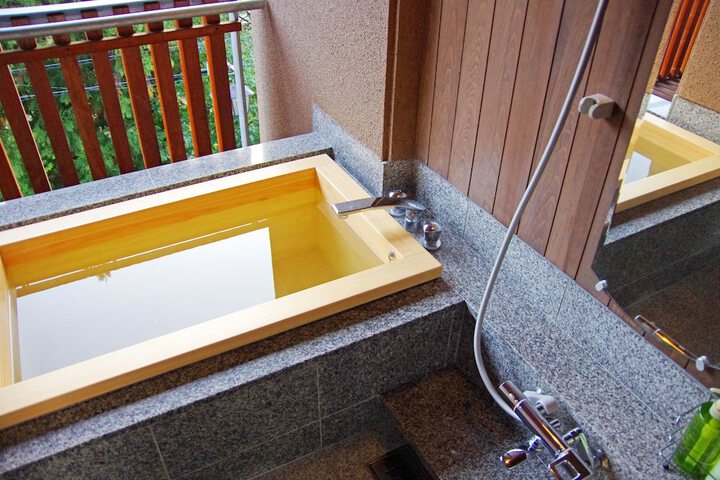 Hot Tub 30 of 59