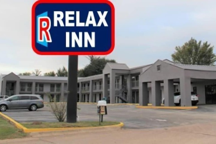Relax Inn in Canton, MS