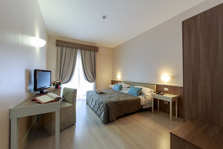 Room 7 of 55