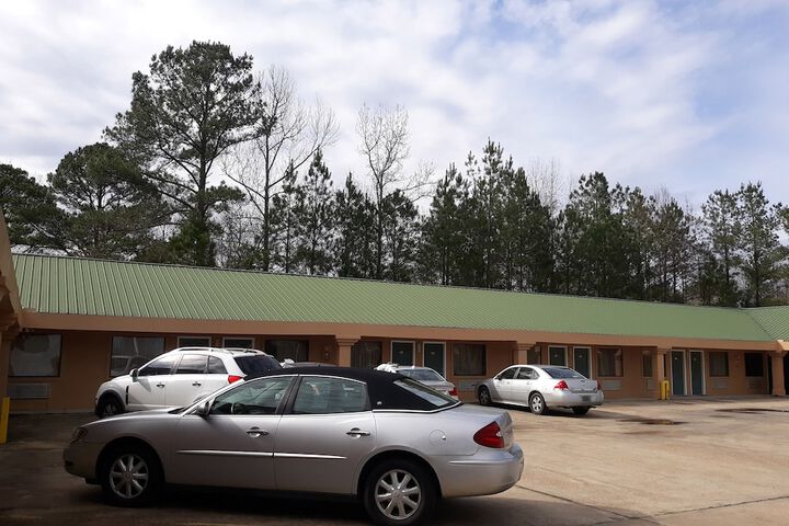 Property Grounds 41 of 48