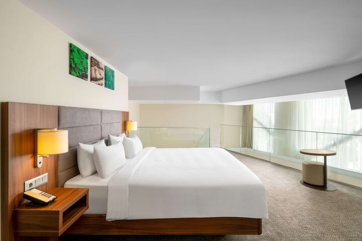Room 38 of 113
