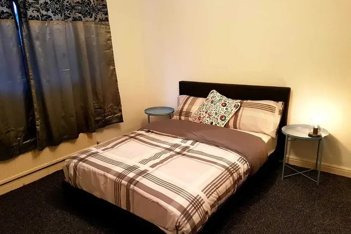 Budget House in Gants Hill