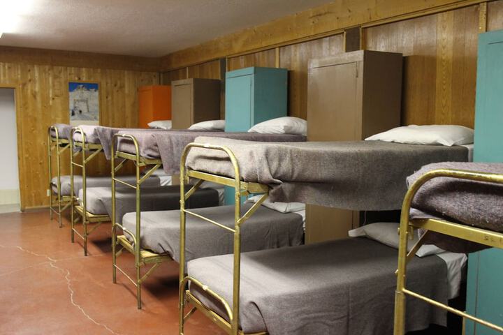 Room 7 of 31