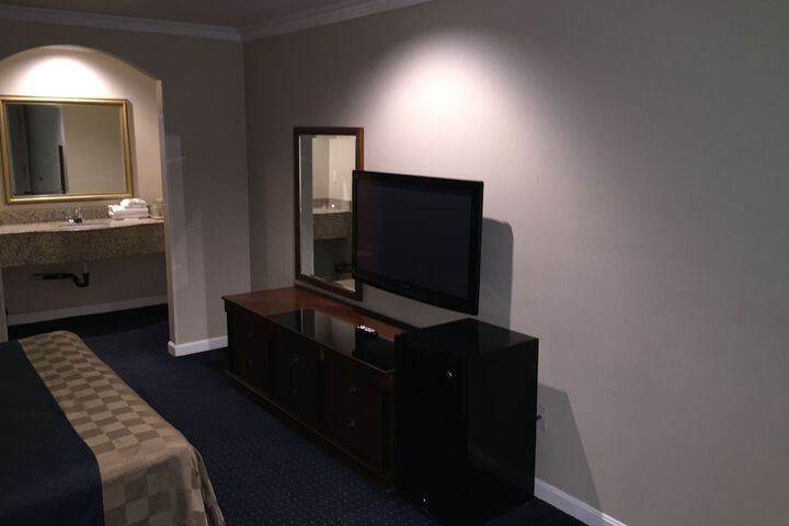 Room 39 of 66