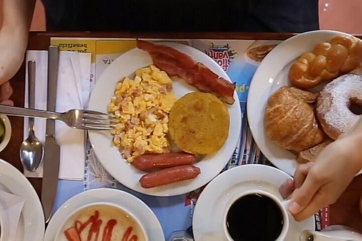 Breakfast/Coffee Service 45 of 59