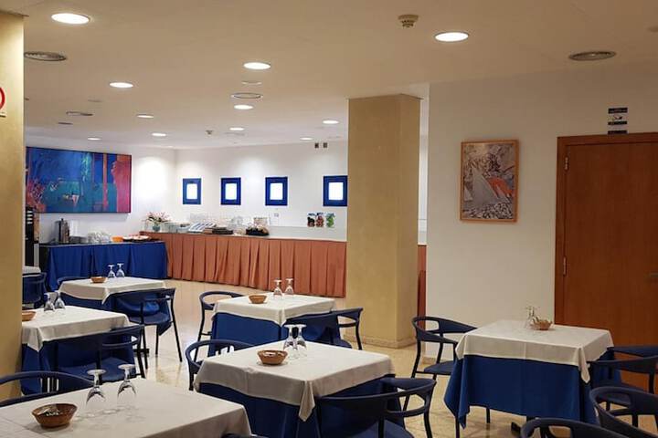 Dining Photos