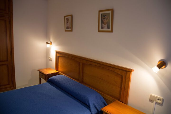 Room 8 of 37