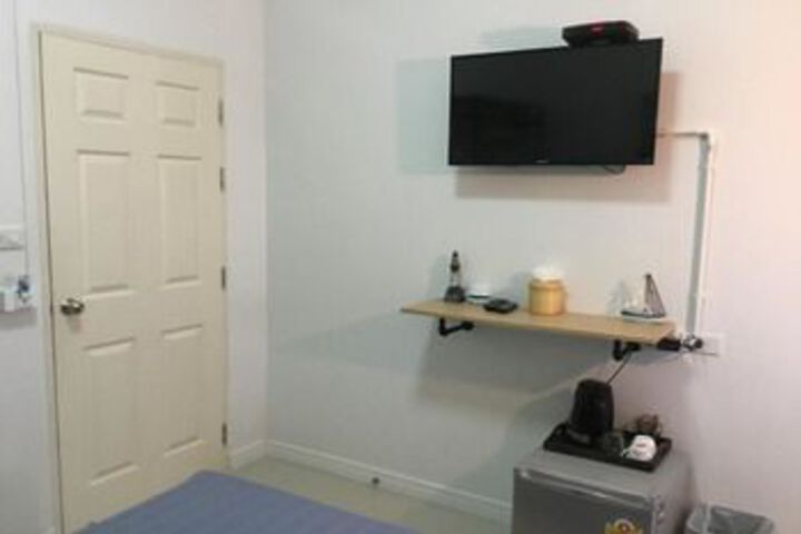 Room 7 of 20