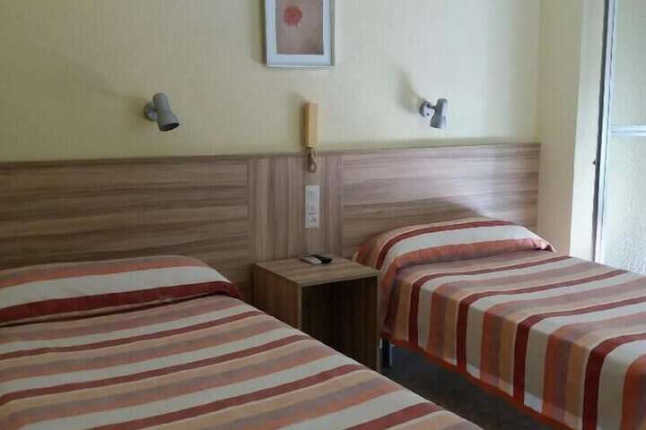 Room 6 of 22