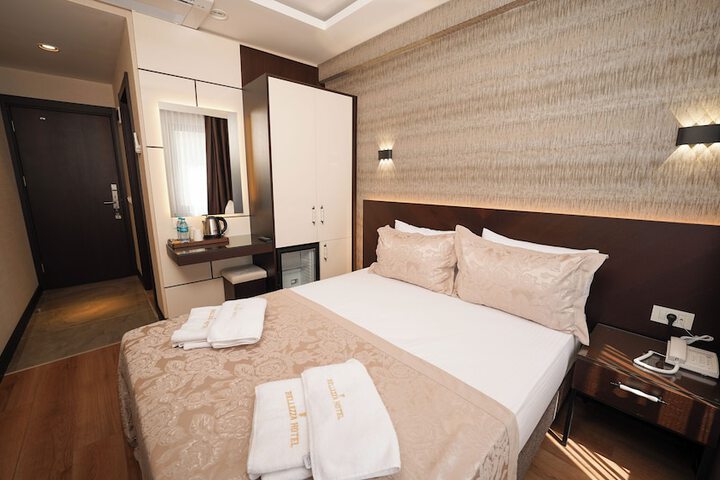 Room 5 of 37