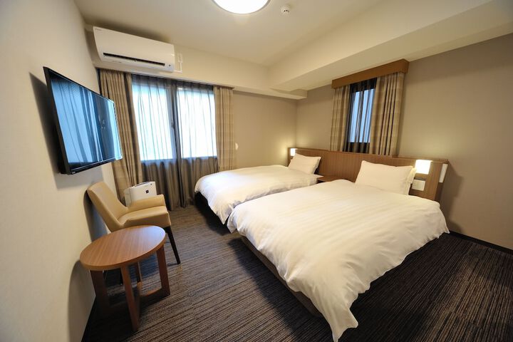 Room 7 of 64