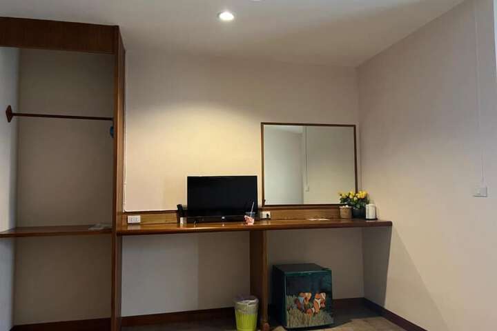 Room 20 of 123