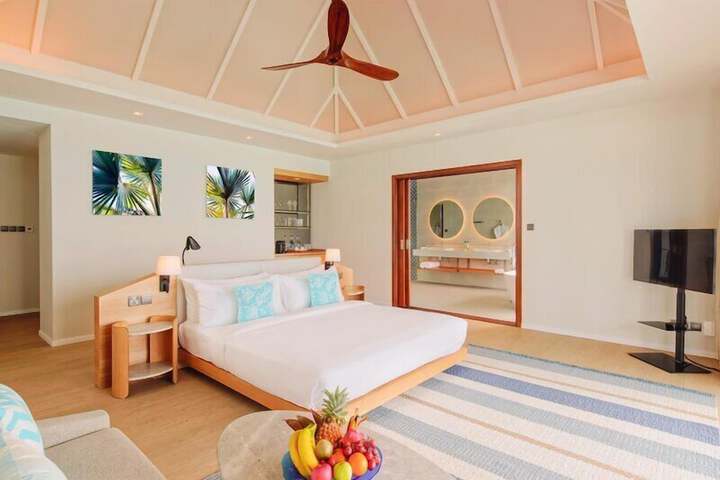 Room 42 of 166