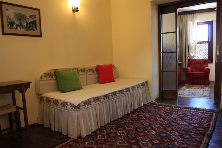 Room 24 of 57