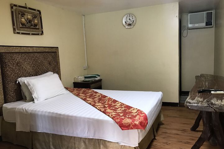 Room 5 of 39