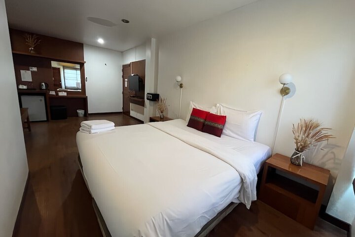 Room 95 of 149
